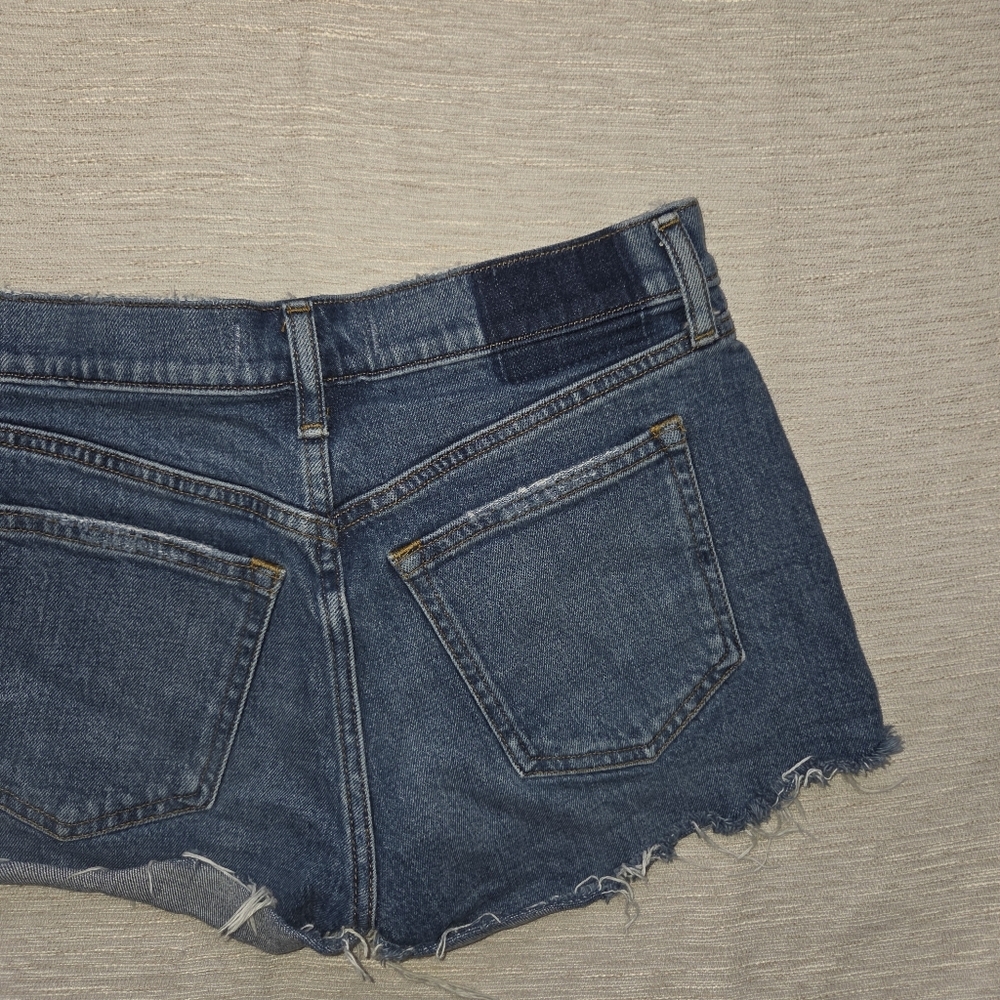 Abercrombie & Fitch Mid Rise Denim Shorts-distressed size 2 - Picture 6 of 9